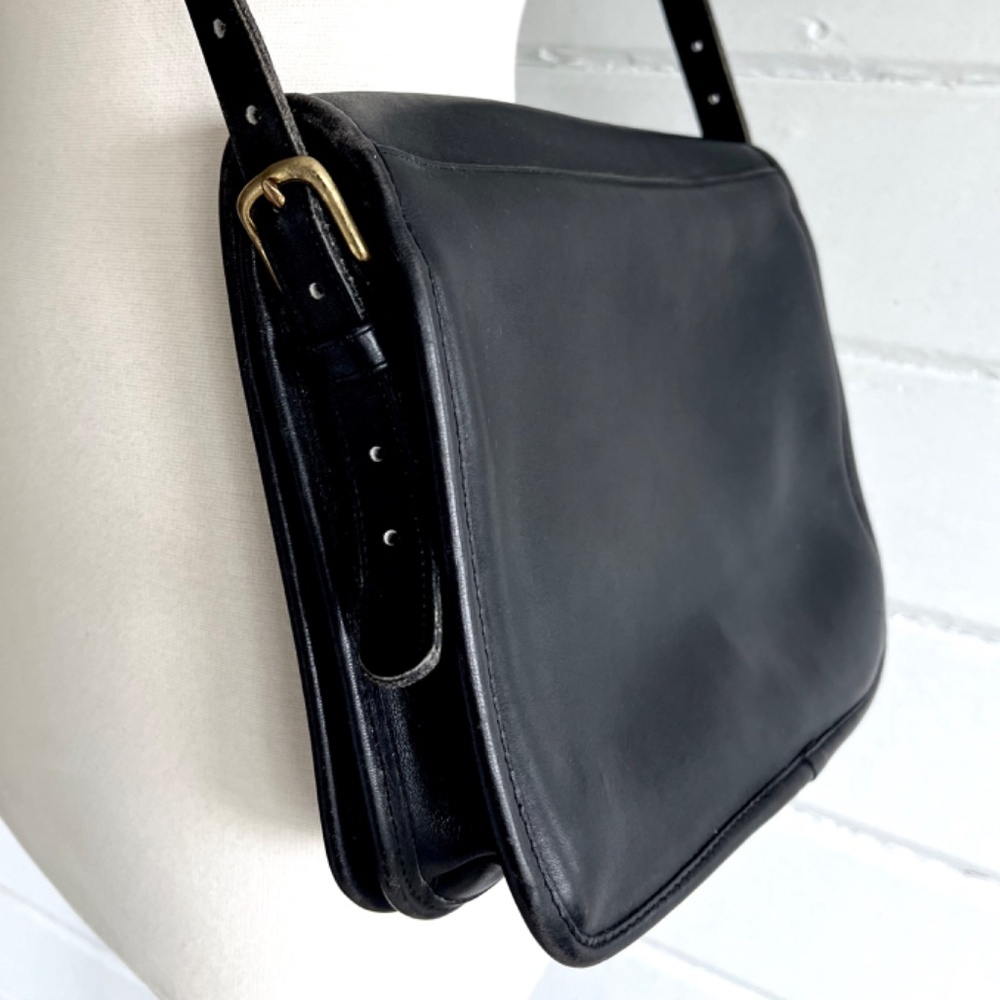 COACH Vintage Large Saddle Pouch Bag in Black - Made In New York - Picture 3 of 16